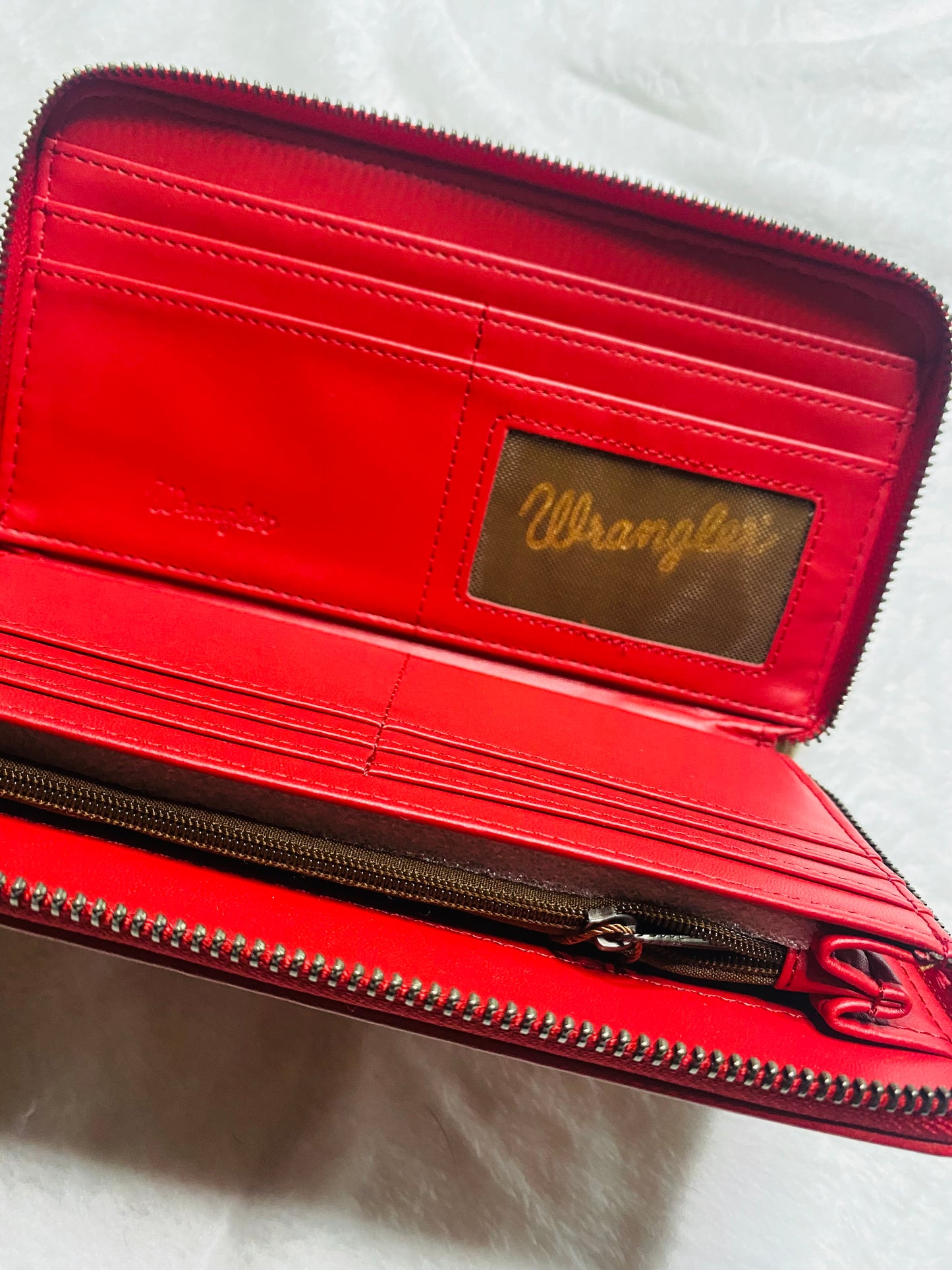 Wrangler Aztec wallet