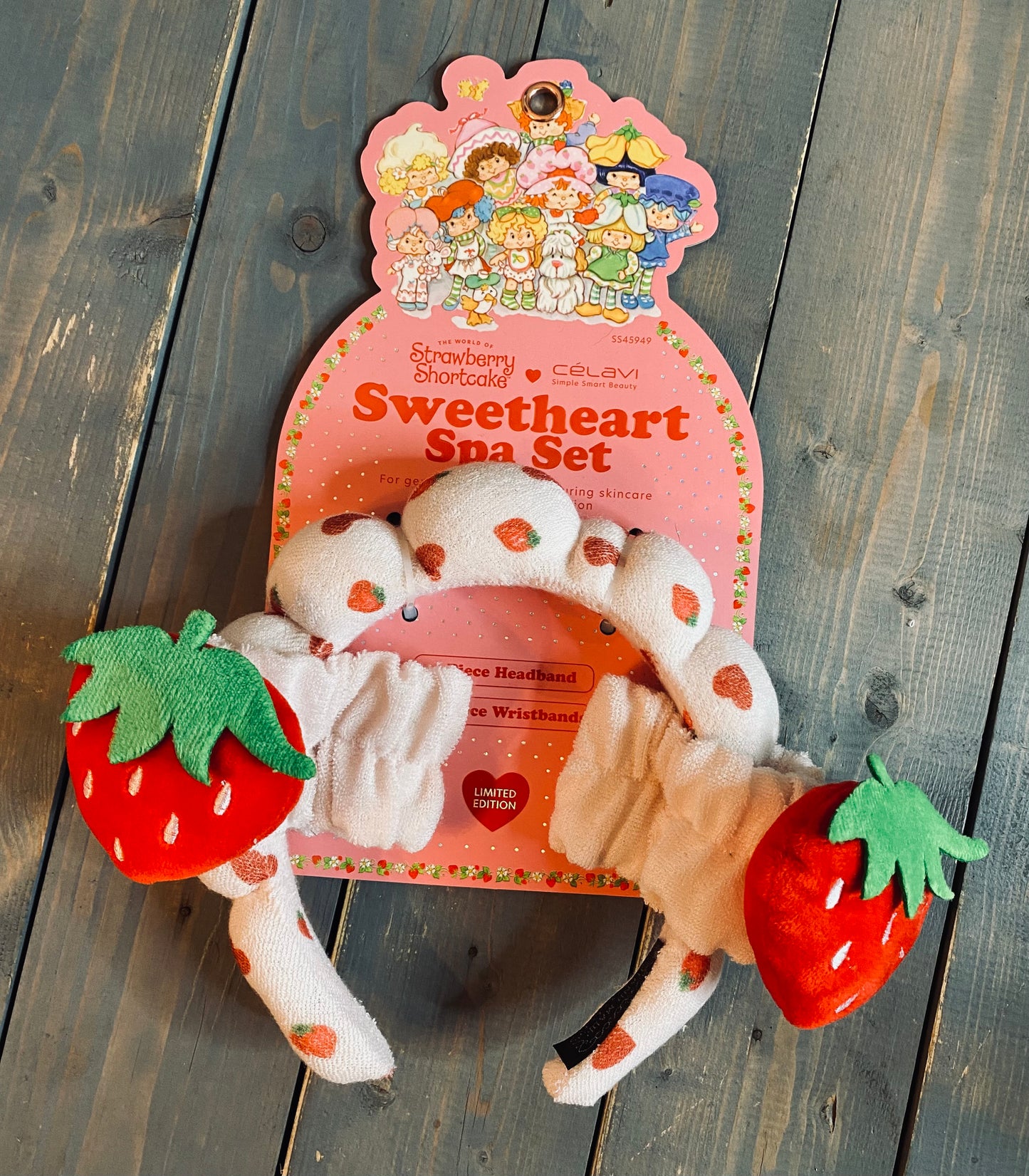 Strawberry shortcake spa set with headband and wrist towels