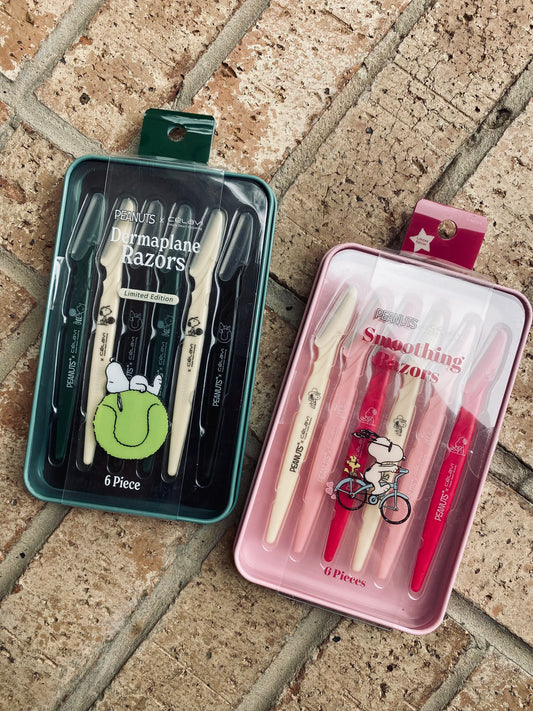 Derma-plane snoopy razors with metal case